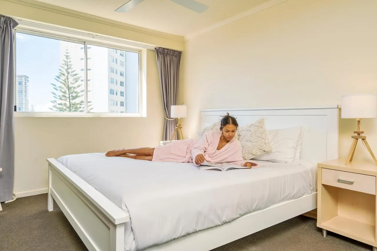 **** Otel Sovereign On The Gold Coast Avustralya
